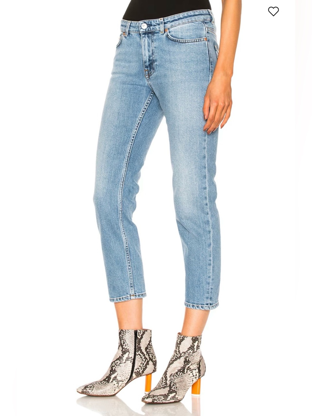 Acne Studios Row Clean Light Vintage Jeans crop
Size 27
